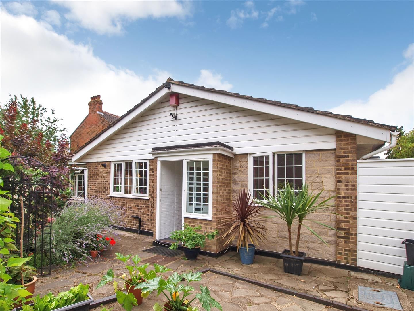 2 bed detached house for sale in Gwydyr Road, Shortlands, Bromley BR2