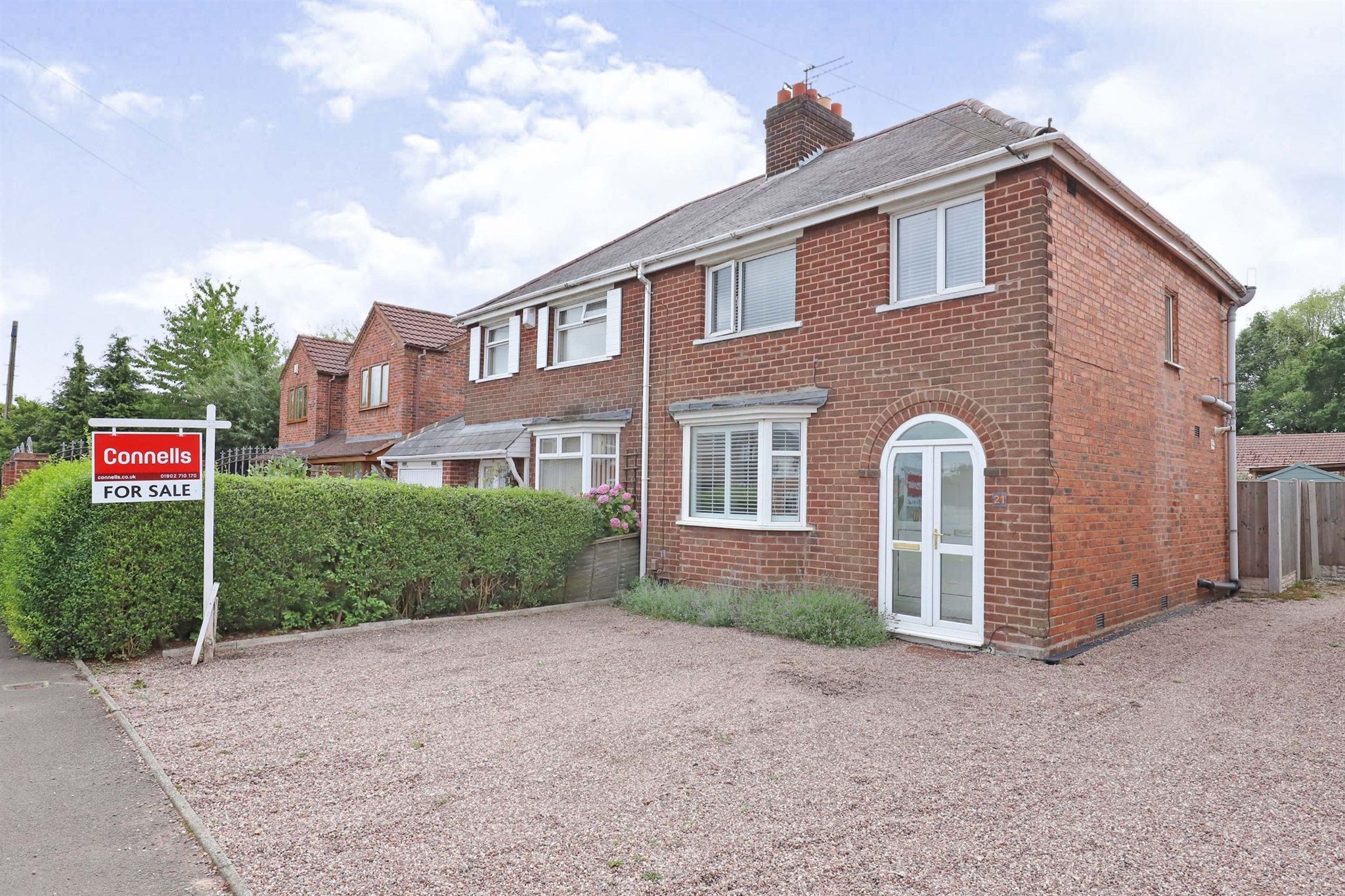 3 bed semidetached house for sale in Bee Lane, Fordhouses