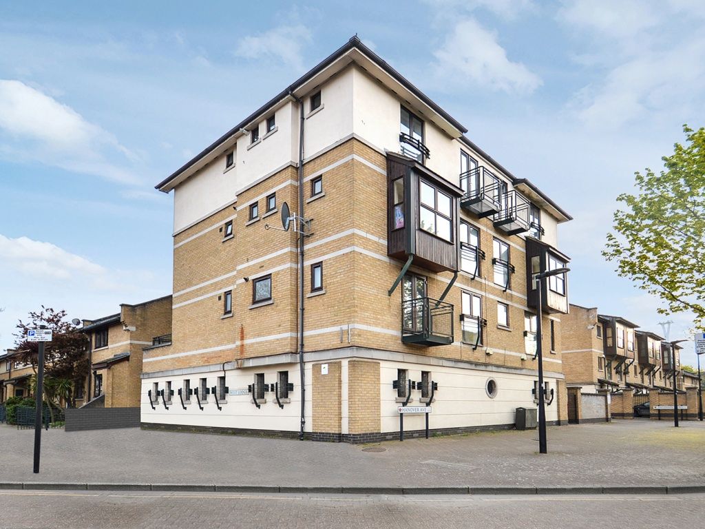 Britannia Gate, London E16  