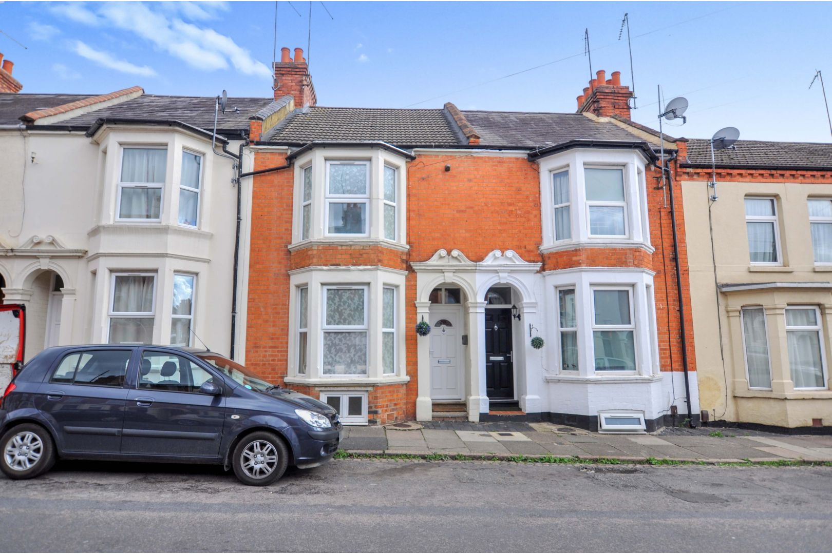5 bed terraced house for sale in Whitworth Road, Northampton NN1 Zoopla