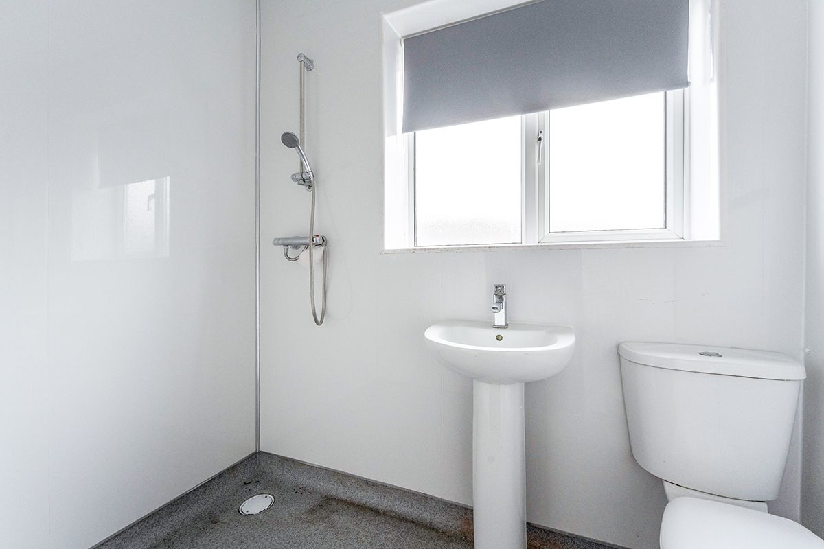 3 bed semidetached house for sale in Poplar Road, Skellow, Doncaster