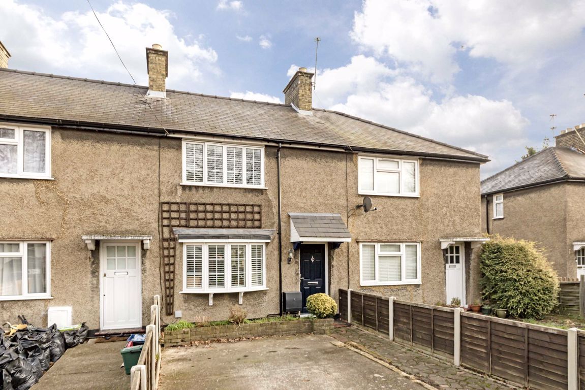 3 bed terraced house for sale in Hanworth Road, Hampton TW12 Zoopla