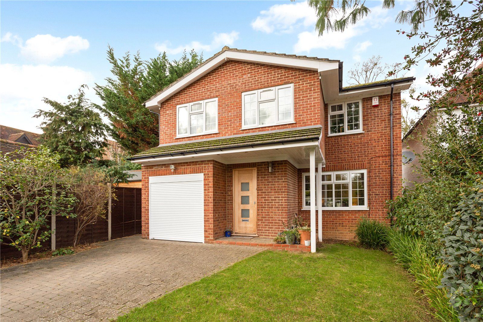 4 bed detached house for sale in Bridle Close, Maidenhead, Berkshire