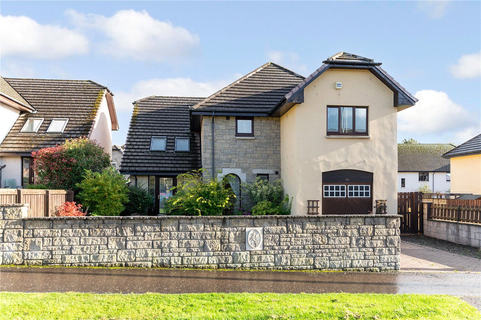 3 bed detached house for sale in Castlewood Avenue, Dundee DD4 Zoopla