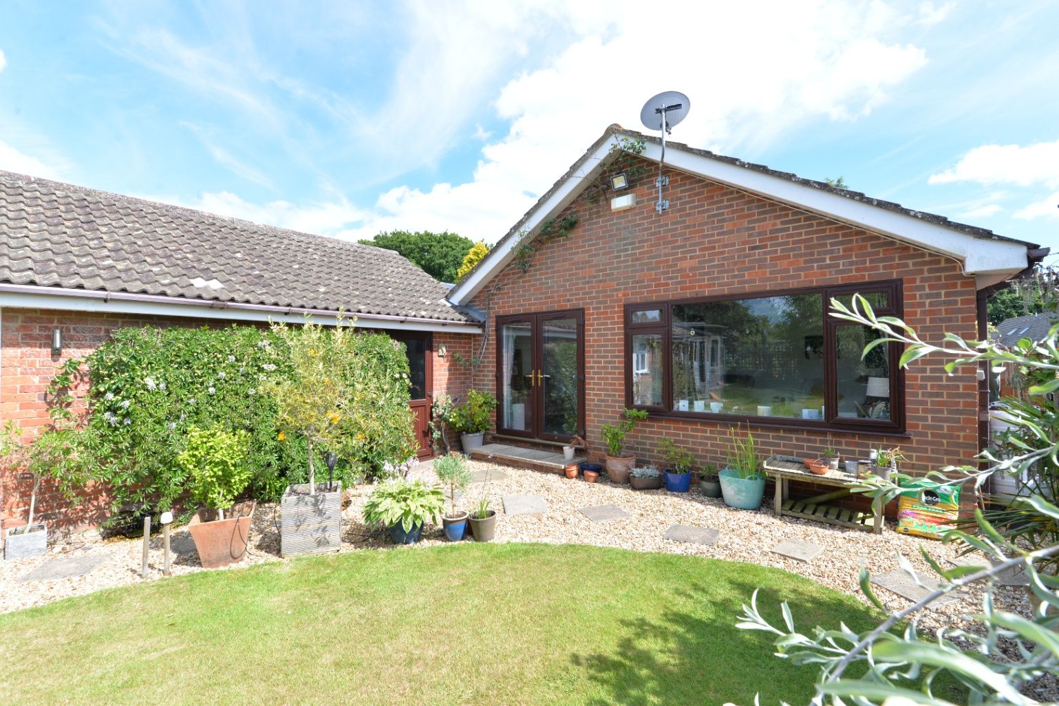 3 bed bungalow for sale in Sky End Lane, Hordle, Lymington SO41 Zoopla
