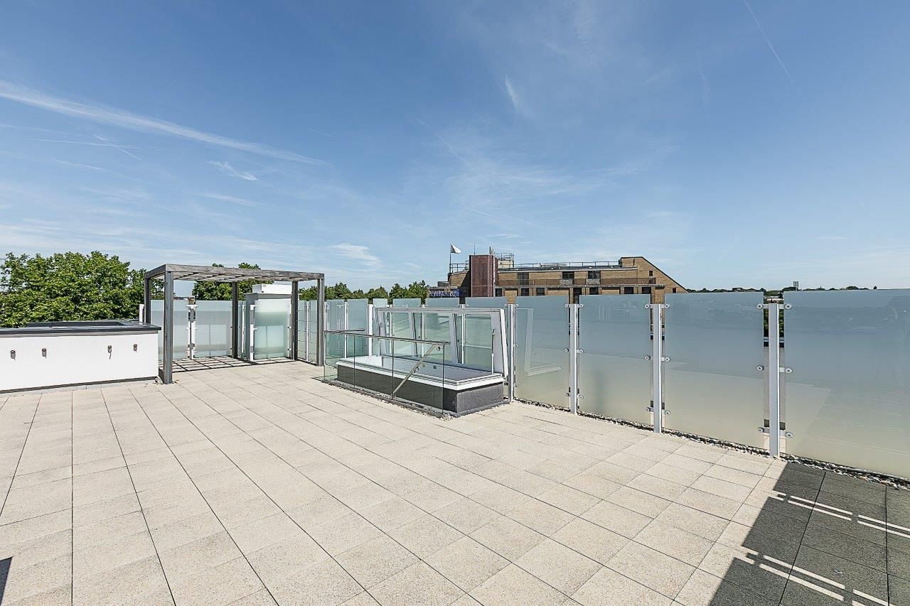 New home, 2 bed flat for sale in Holland Park Avenue, Holland Park W11