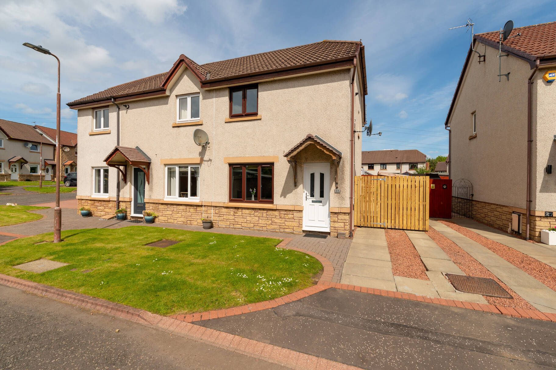 2 bed property for sale in 25 Gilberstoun Wynd, Brunstane, Edinburgh