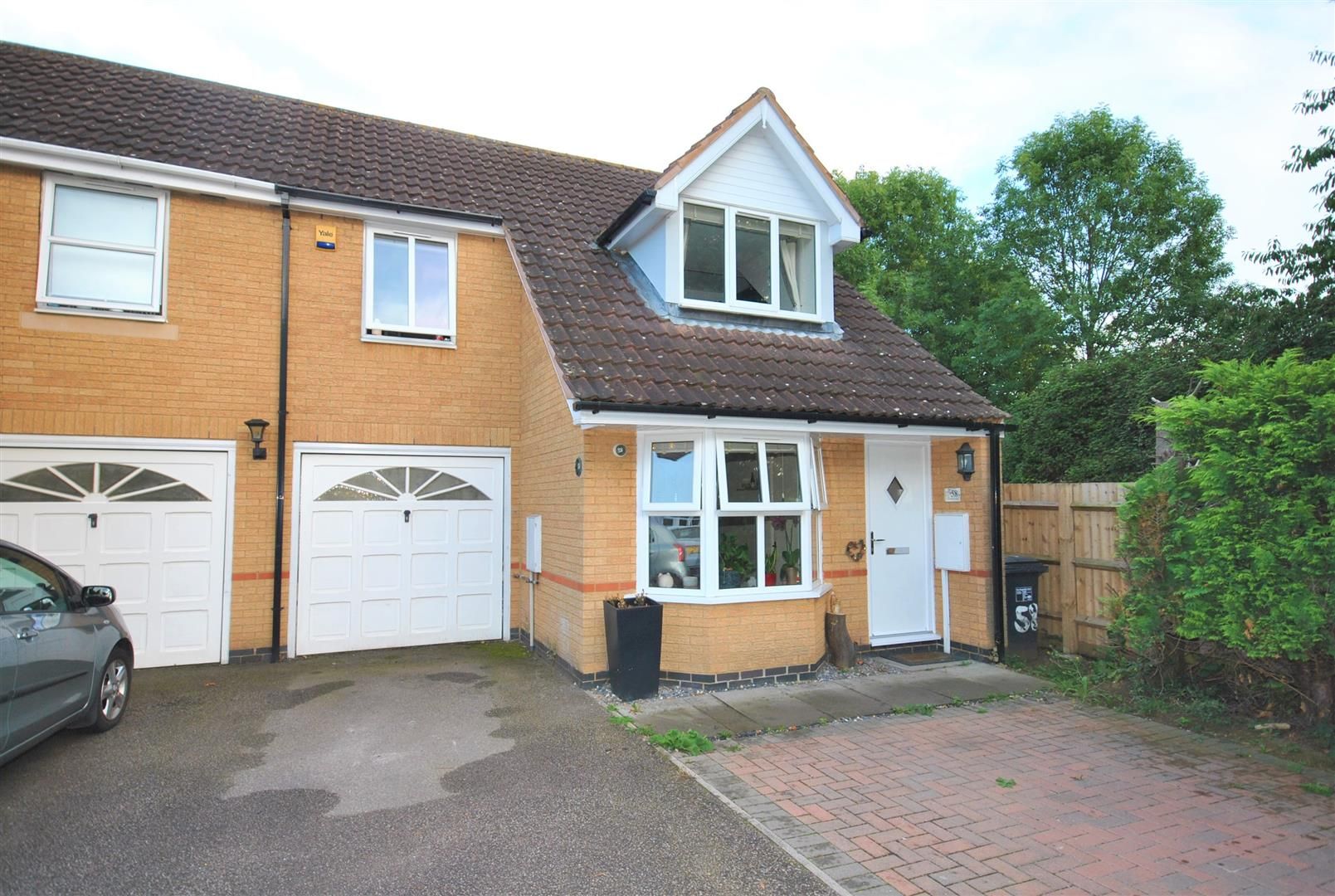3 bed semidetached house for sale in Tewkesbury Close, Northampton NN4