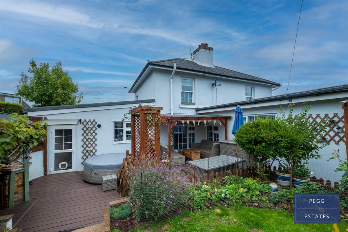 7 bed detached house for sale in Five Lanes Road, Marldon, Paignton TQ3