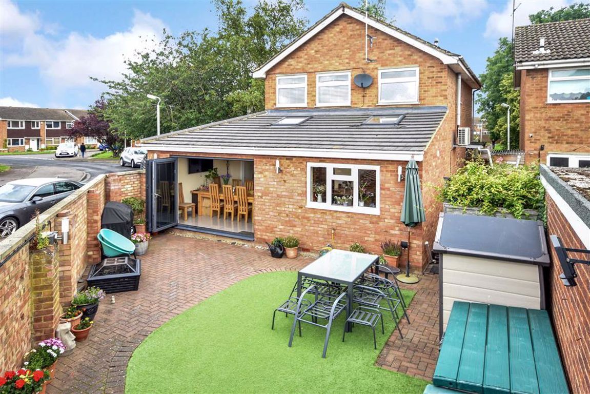 Neptune Gardens, Leighton Buzzard LU7  
