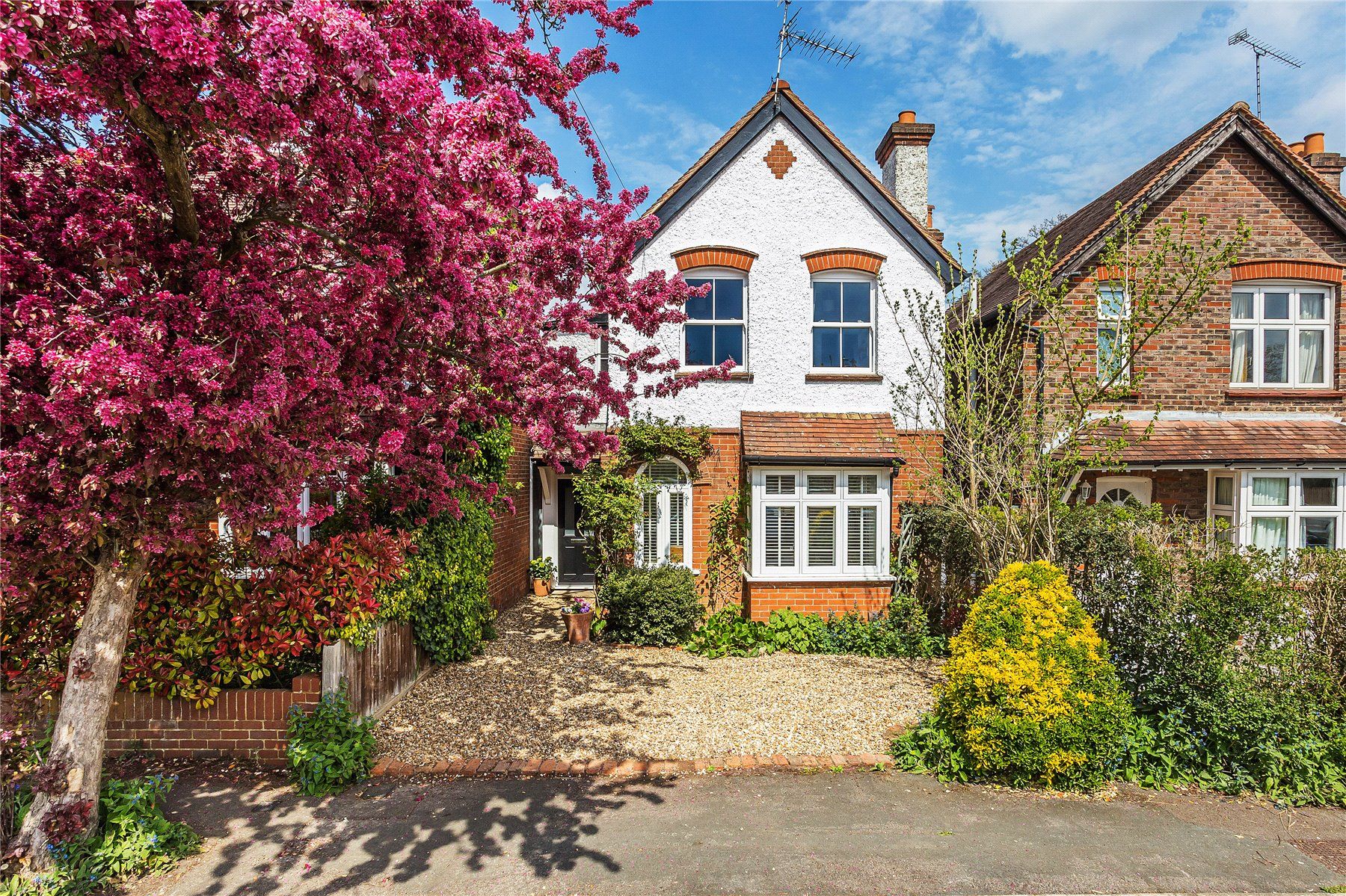 4 bed detached house for sale in Horsell, Surrey GU21 Zoopla