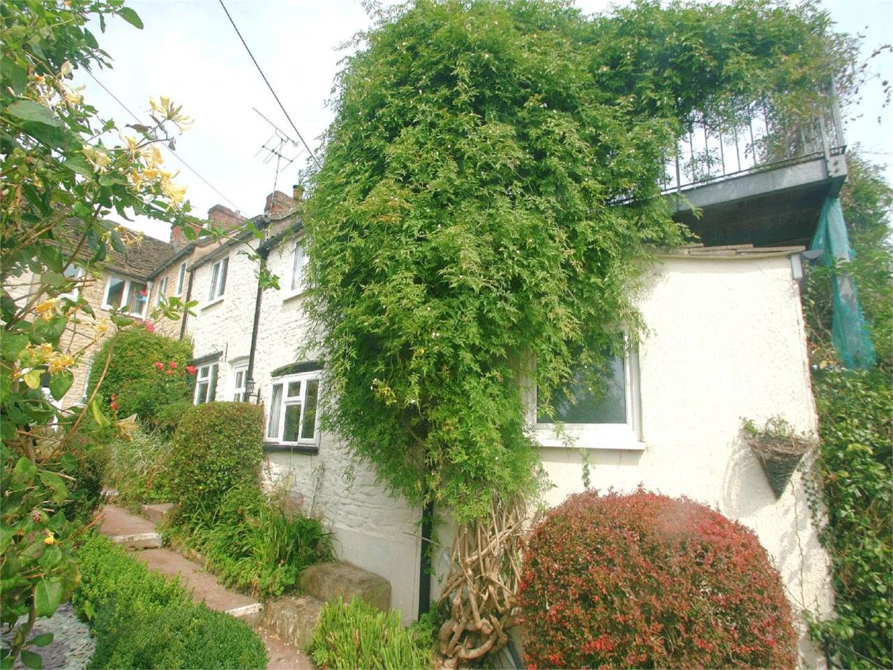 2 bed property to rent in Holywell Square, Holywell, WottonUnderEdge GL12 Zoopla