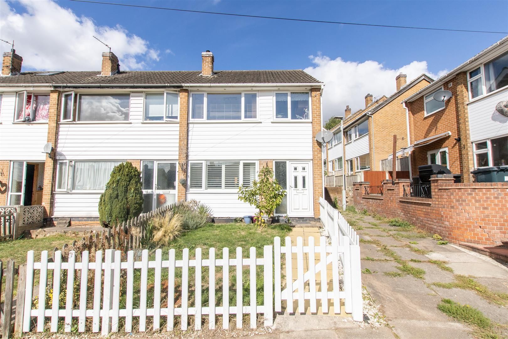 3 bed end terrace house for sale in Third Avenue, Gedling, Nottingham