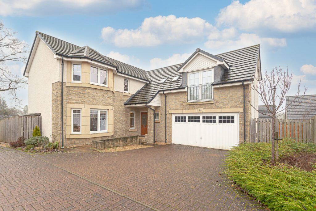 5 bed detached house for sale in Kirkfield Place, Auchterarder PH3 Zoopla