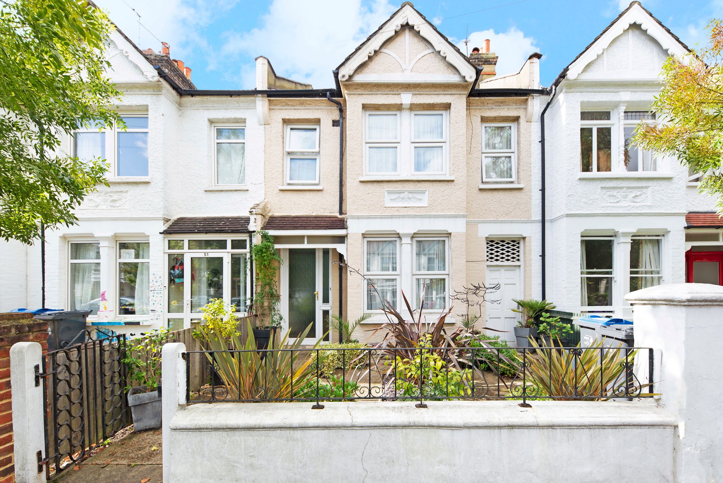 Prince Georges Avenue, Raynes Park, London SW20  