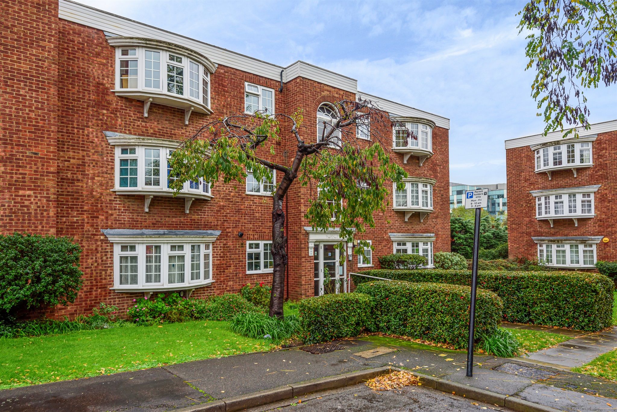 2 bed flat for sale in Bispham Road, Park Royal, London NW10 Zoopla
