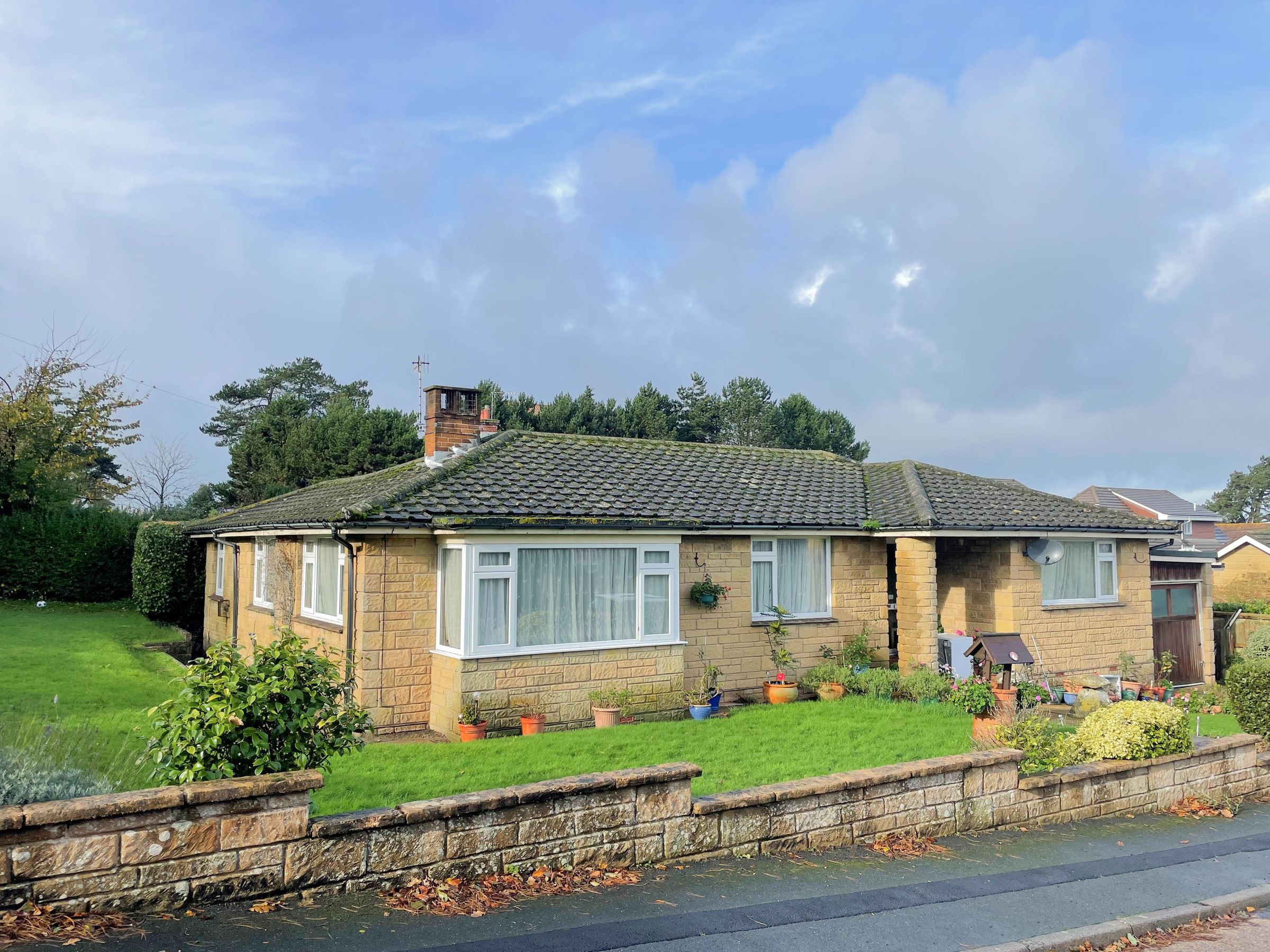 3 bed detached bungalow for sale in East Mead, Shanklin PO37 Zoopla