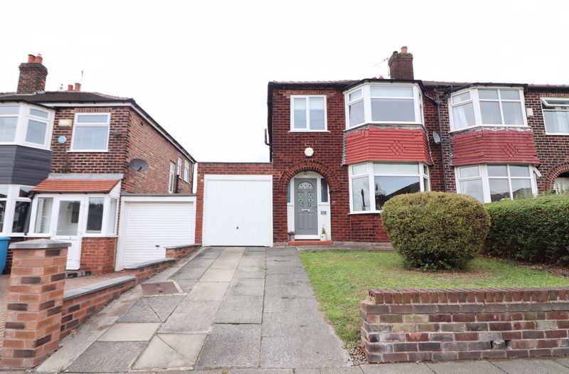 3 bed semidetached house for sale in Thorn Road, Swinton, Manchester