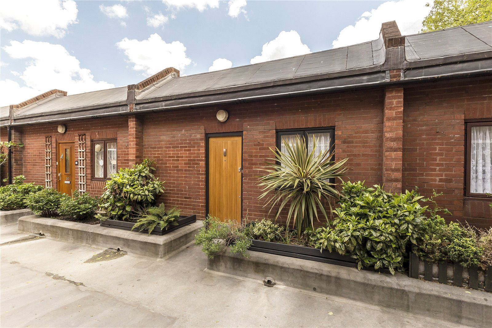 Oakshott Court, Polygon Road, Kings Cross, London NW1  