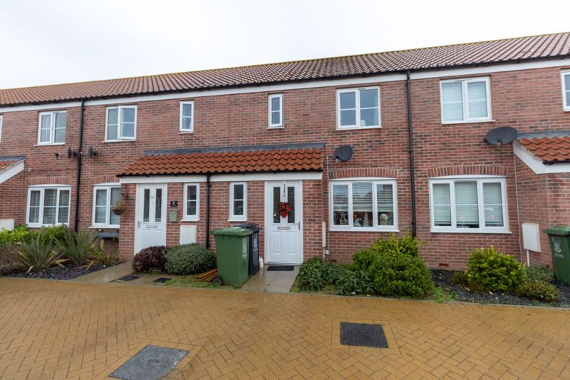 3 bed property for sale in Howard's Way, Bradwell, Great Yarmouth NR31