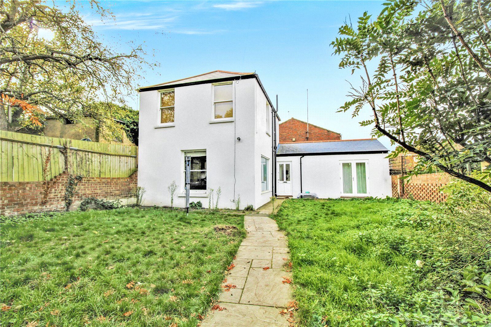 3 bed detached house for sale in Woodhill, Woolwich, London SE18 Zoopla