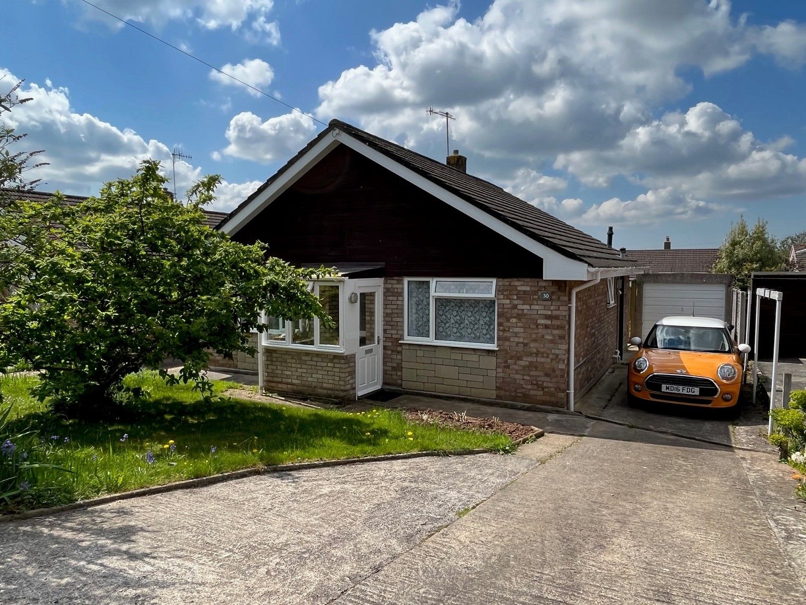 2 bed detached bungalow for sale in Moorham Road, North Somerset BS25 Zoopla