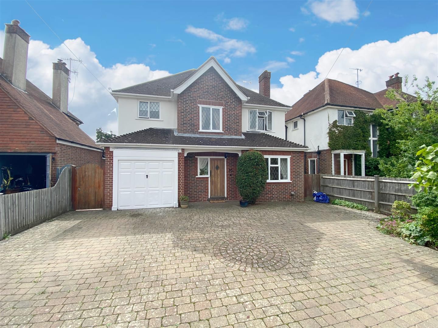 3 bed detached house for sale in Lavington Road, Broadwater, Worthing