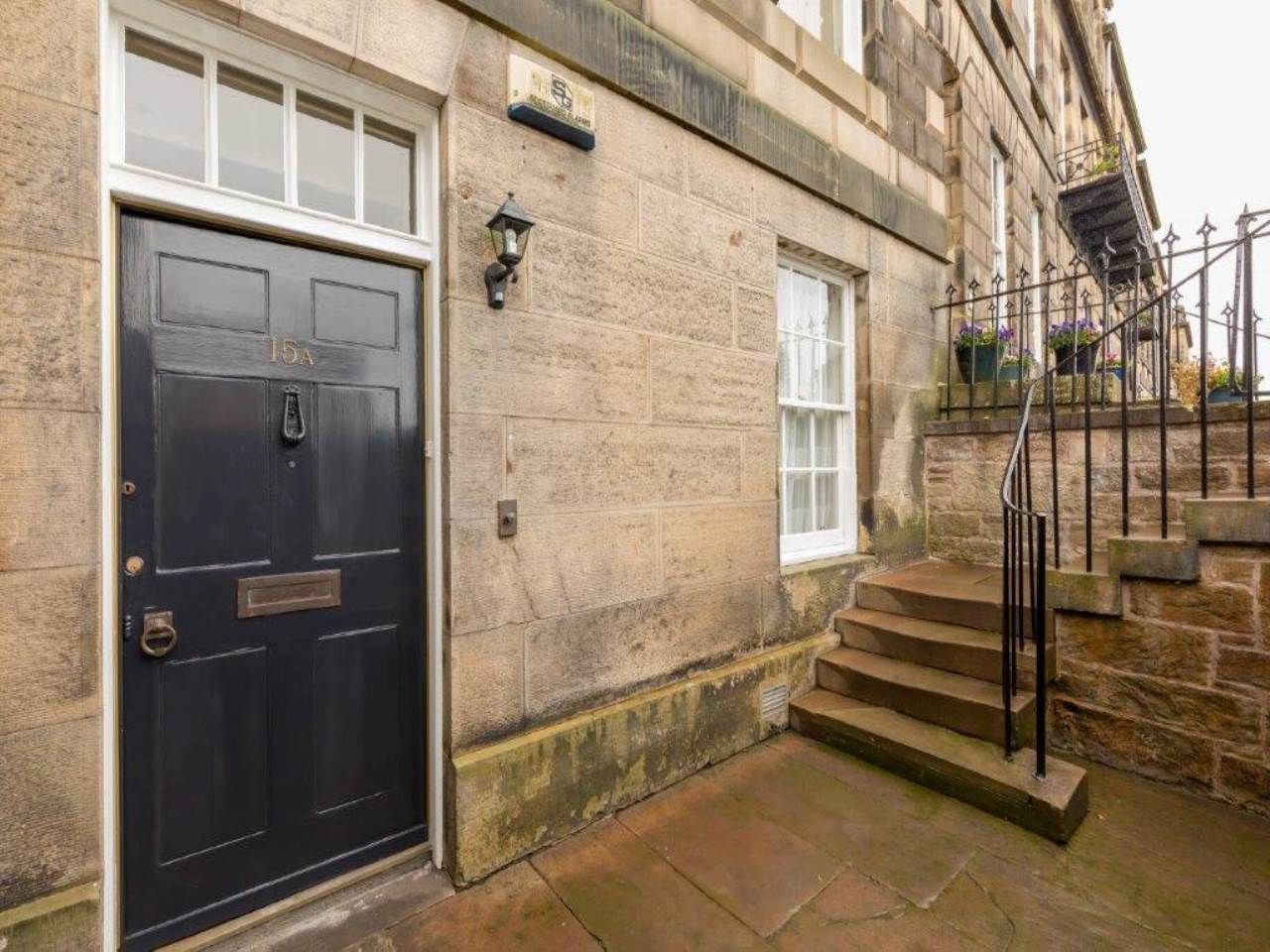 3 bed flat to rent in Lynedoch Place, West End, Edinburgh EH3 Zoopla