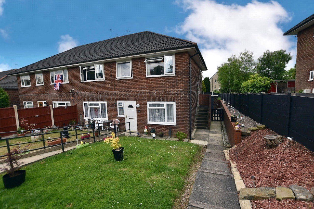 2 bed flat for sale in Birch Hall Avenue, Darwen, Lancashire BB3 Zoopla
