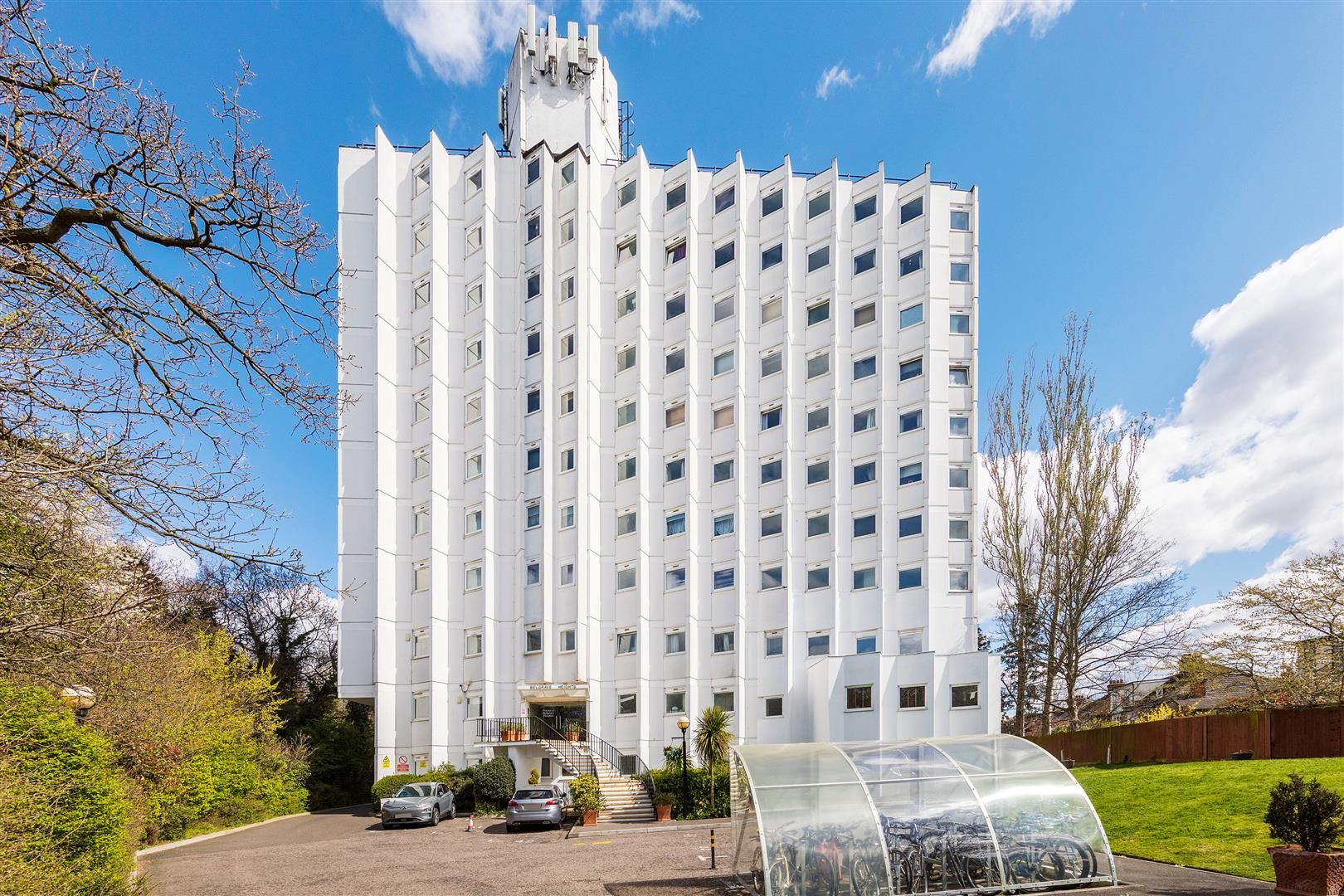 3 bed flat for sale in Belgrave Road, London E11 Zoopla