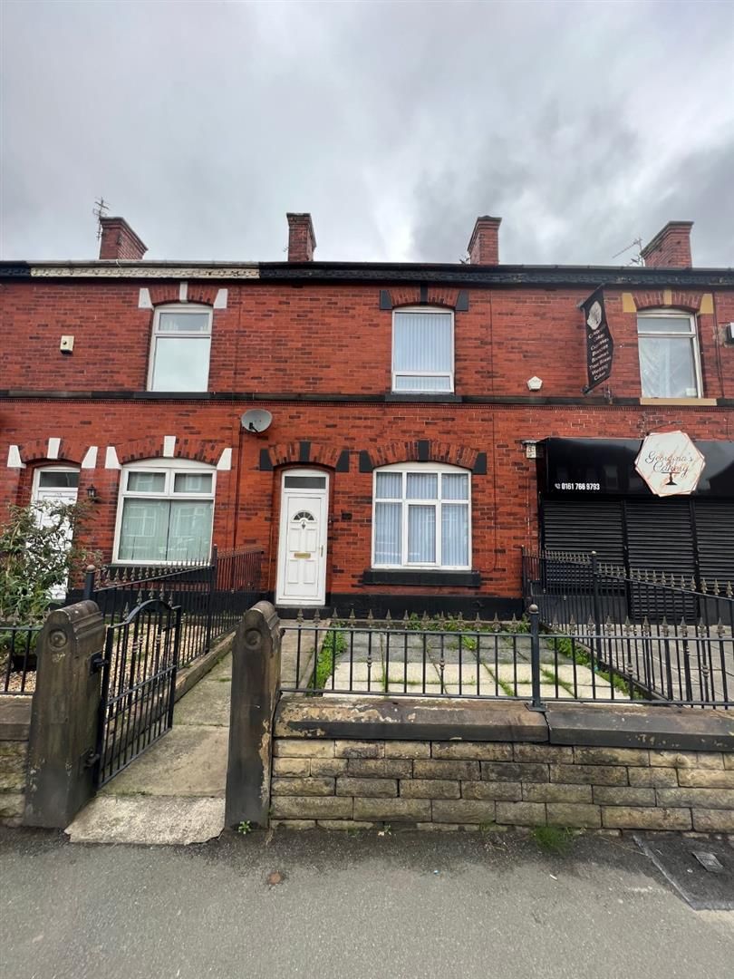 2 bed terraced house for sale in Dumers Lane, Radcliffe, Manchester M26