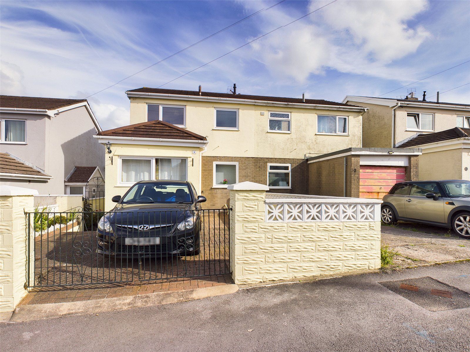 3 bed semidetached house for sale in Dale View, Cefn Cribwr, Bridgend
