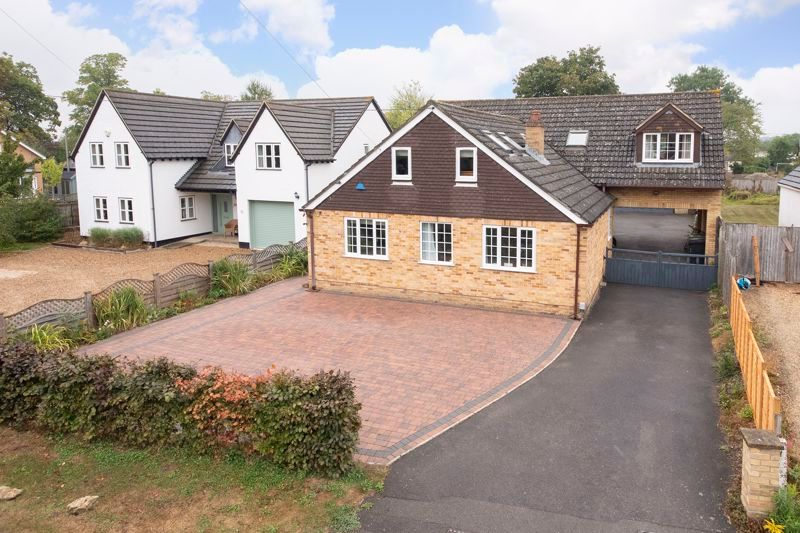 5 bed detached house for sale in Stocks Lane, Steventon, Abingdon OX13