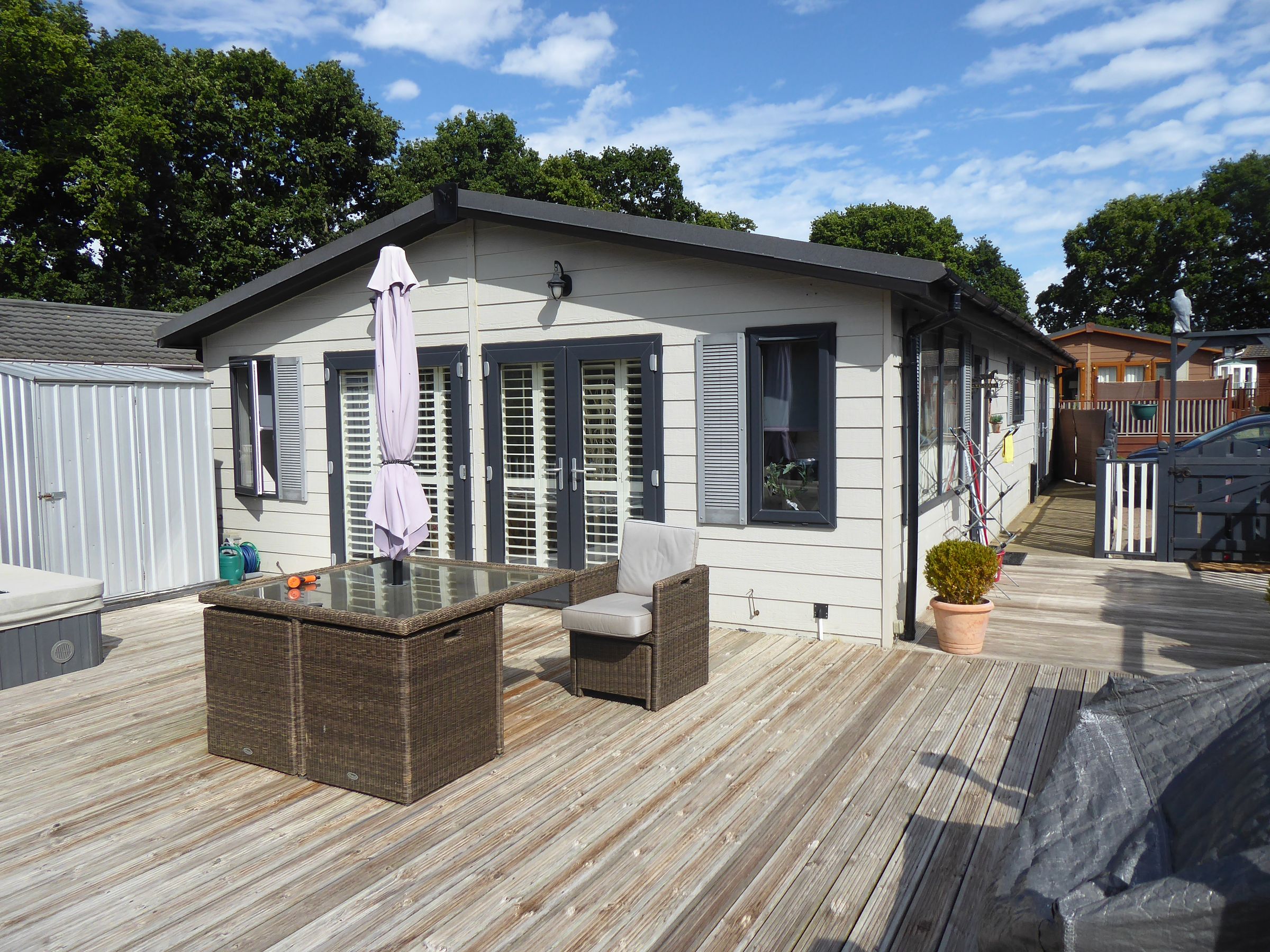 2 bed mobile/park home for sale in Juniper Country Park, Westfield