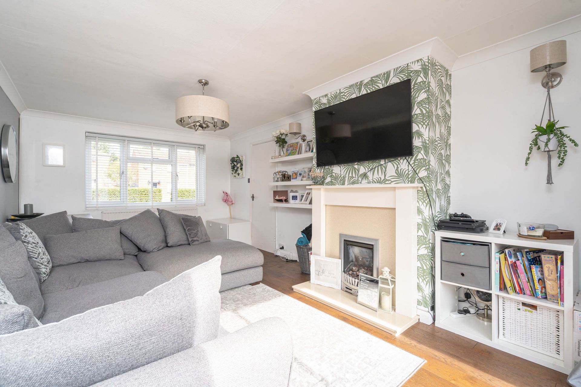 2 bed semidetached house for sale in Southern Way, Wolverton, Milton