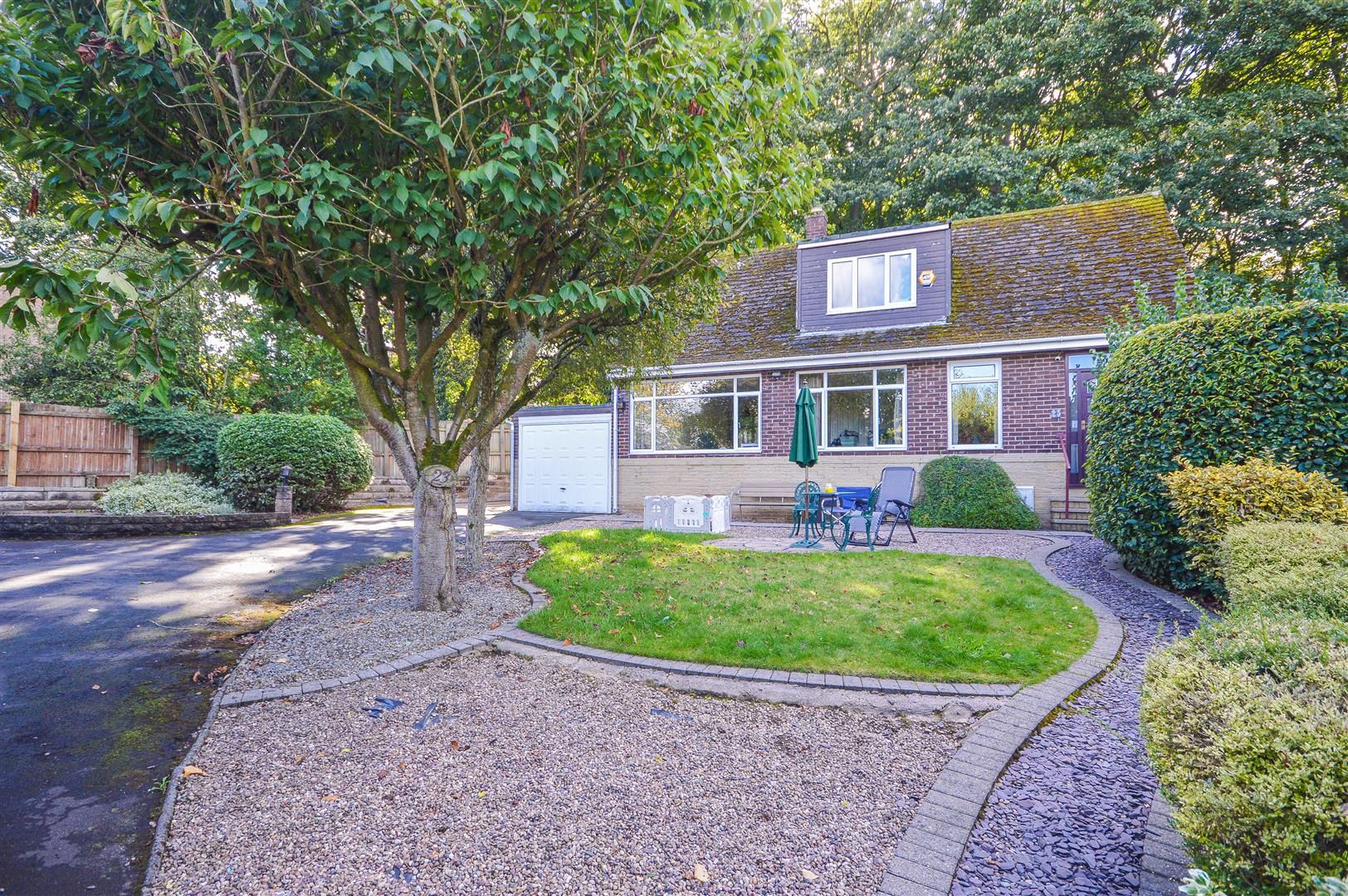 4 bed detached bungalow for sale in The Russets., Sandal, Wakefield WF2 Zoopla