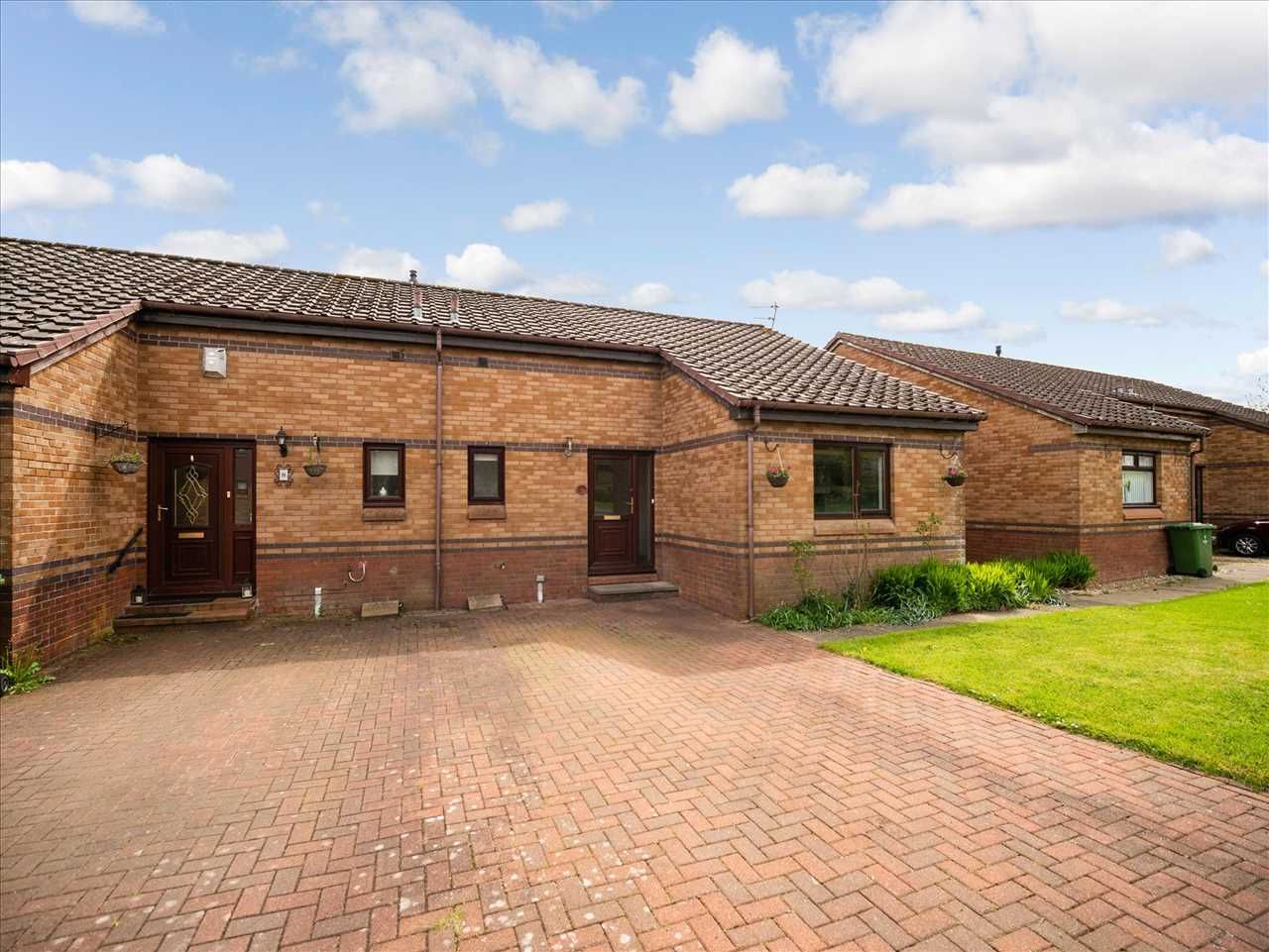 3 bed semidetached house for sale in Araburn Drive, Whitehills, East