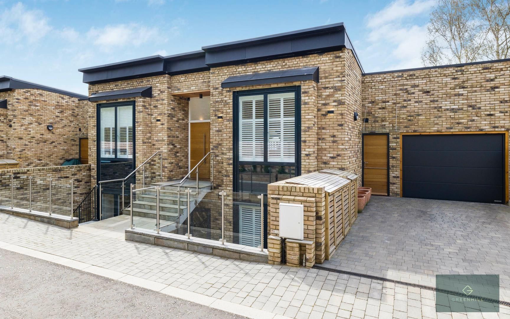4 bed detached house to rent in Pump House Lane, Hoddesdon Road