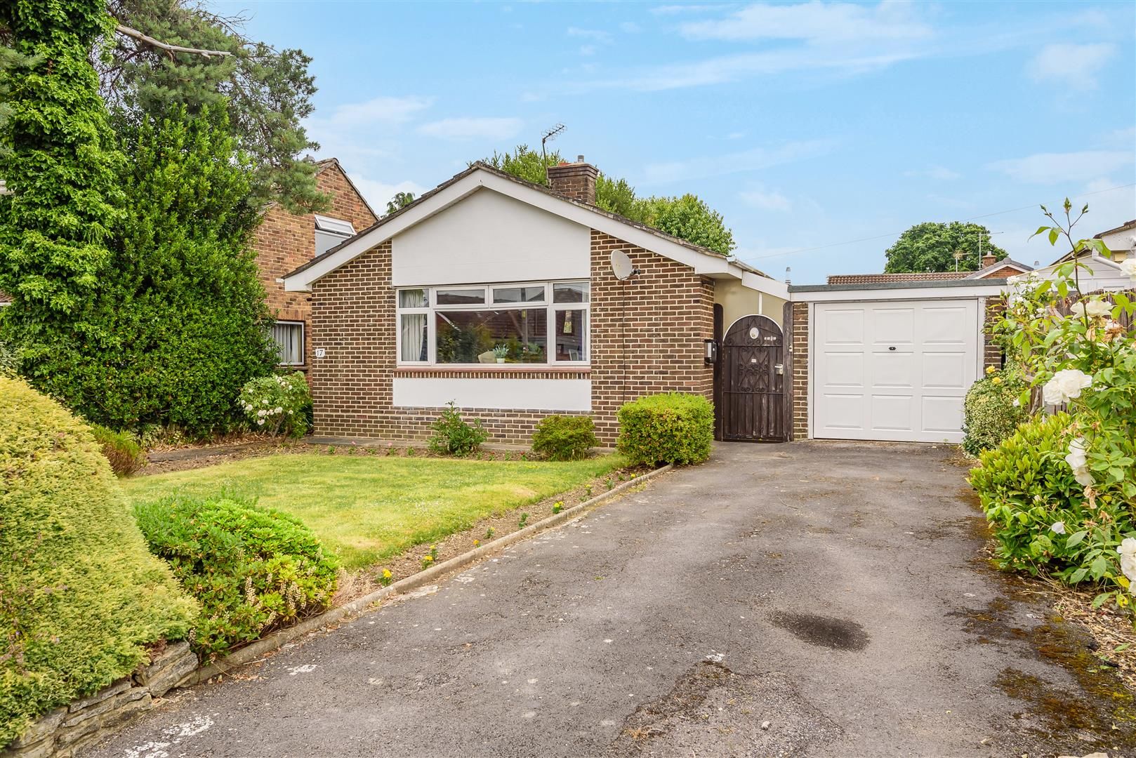 3 bed detached bungalow for sale in Middle Road, North Baddesley