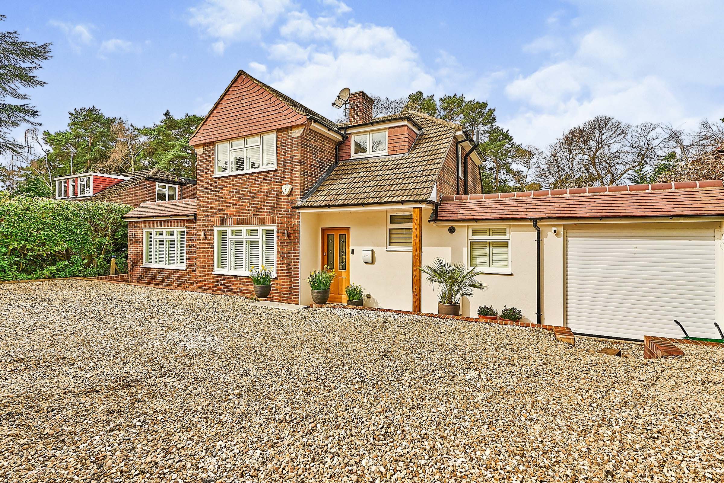 3 bed detached house for sale in Pine Tree Hill, Pyrford, Surrey GU22