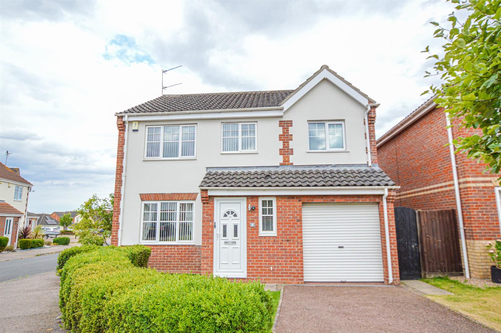 4 Bed Detached House For Sale In Skippon Way Thorpe St Andrew 4-bed-detached-house-for-sale-in-skippon-way-thorpe-st-andrew