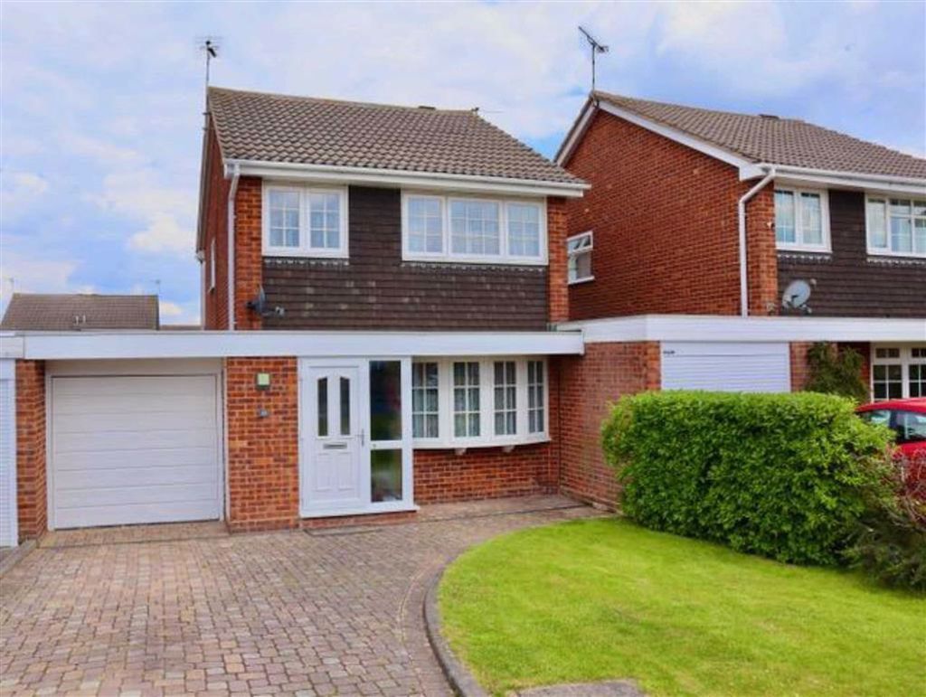 3 bed detached house for sale in Laneside Drive, Hinckley LE10 Zoopla