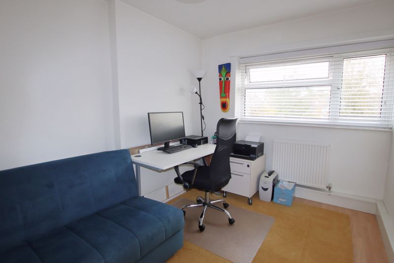 2 bed flat to rent in Shrublands Avenue, Croydon CR0 Zoopla