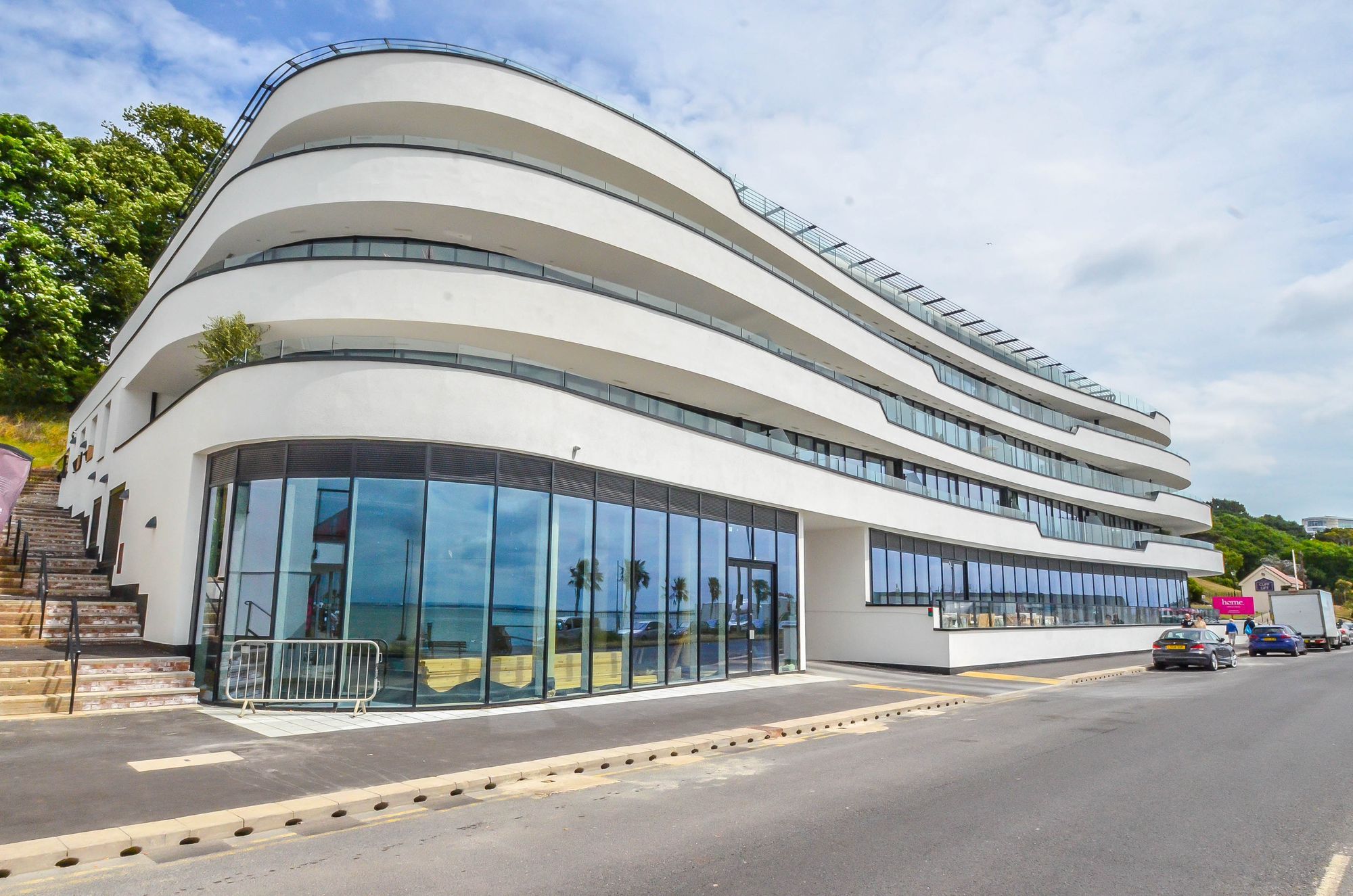 2 bed flat for sale in Western Esplanade, Clifftown Shore Western