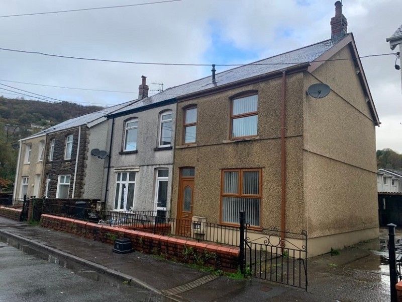 3 bed semidetached house for sale in Varteg Road, Ystalyfera, Swansea