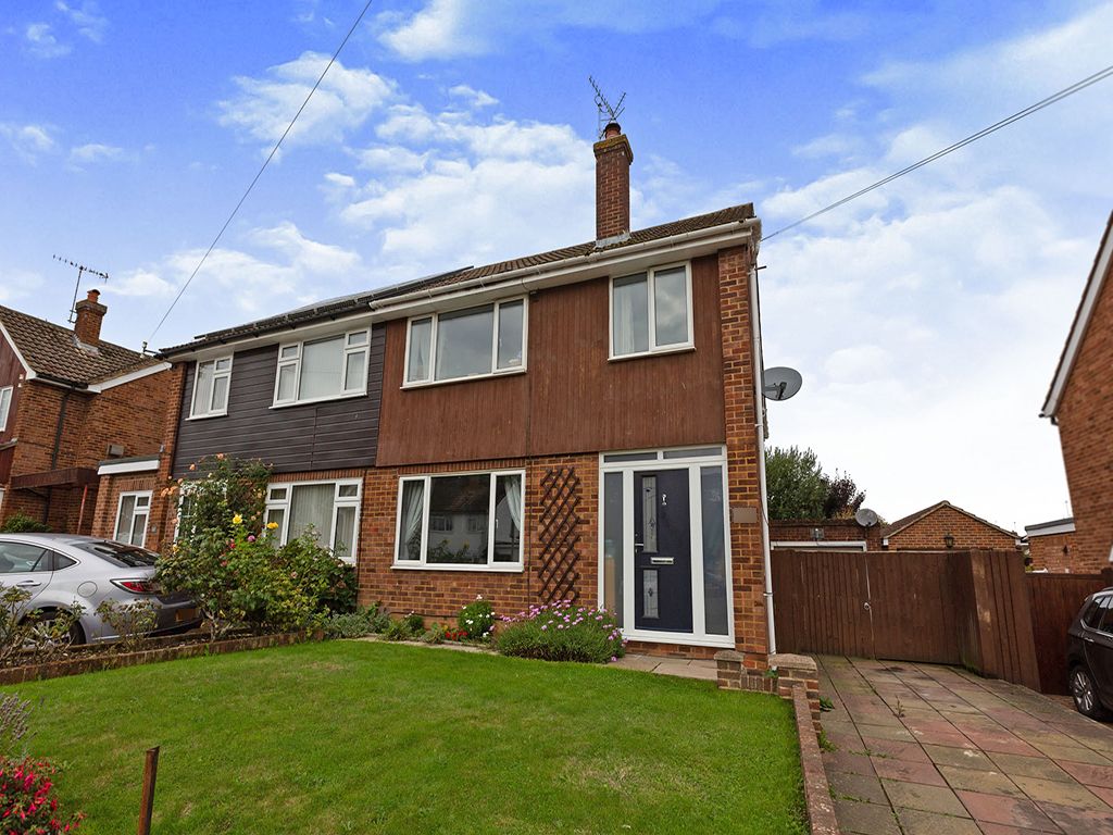 4 bed semidetached house for sale in Salisbury Road, Tonbridge TN10