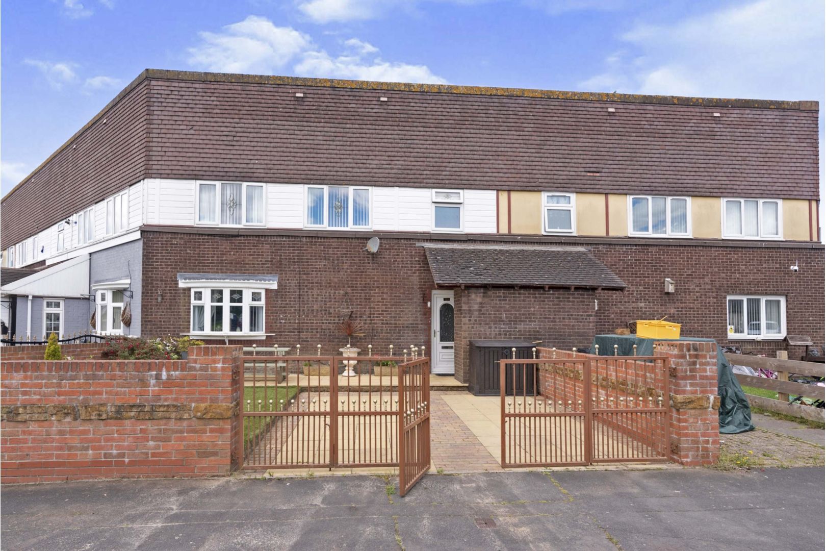 3 bed terraced house for sale in Cormorant Way, Newport NP10 Zoopla