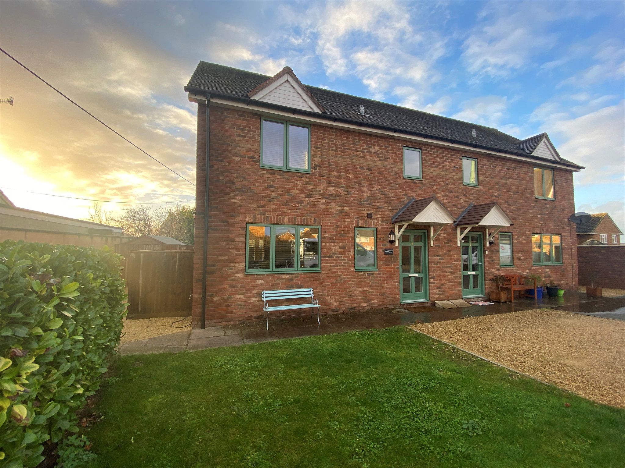 3 bed semidetached house for sale in Philip Road, Durrington