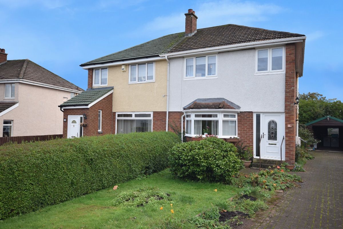 3 bed semidetached house for sale in Greenhall Place, Blantyre