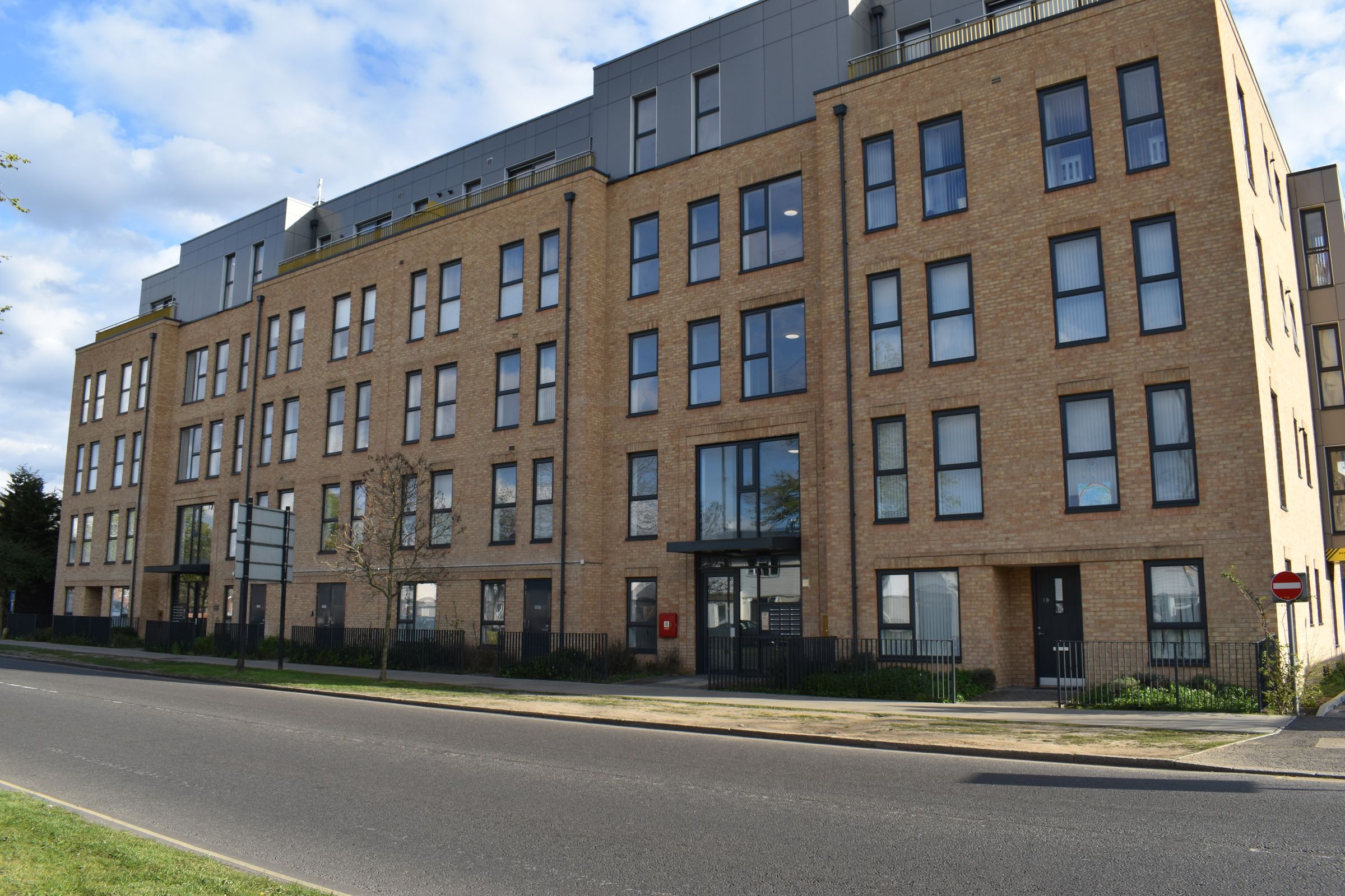 301 Ruislip Road, Greenford UB6  